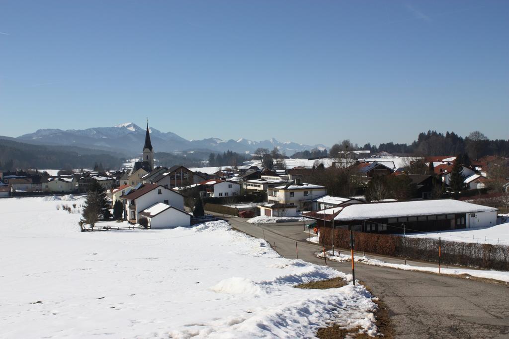 Ferienwohnungen Neukirchen Neukirchen am Teisenberg Buitenkant foto