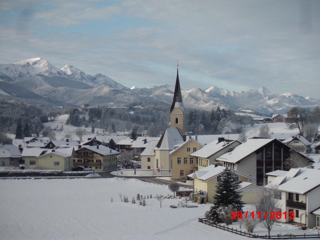 Ferienwohnungen Neukirchen Neukirchen am Teisenberg Buitenkant foto